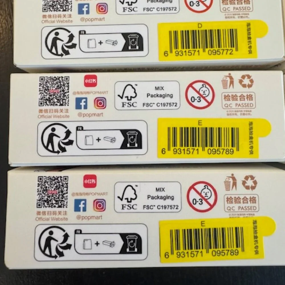 POP MART THE MONSTERS Pin for Love Series Labubu Letter Pendant Keychain (L) - Picture 5 of 5